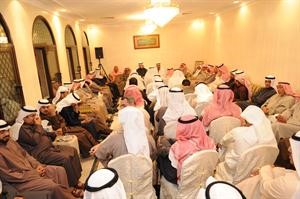 ديوان مبارك الدويلة امتلا بالحضور