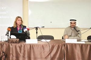 جانب من الندوة 	سعود سالم﻿