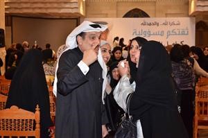 كامل العوضي في حوار مع احدى كبيرات السن﻿