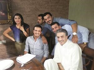  ومع عدد من نجوم مسلسل حبيبة في لوكيشن التصوير﻿