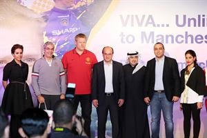 الحارس الدنماركي بيتر شمايكل خلال الحفل﻿