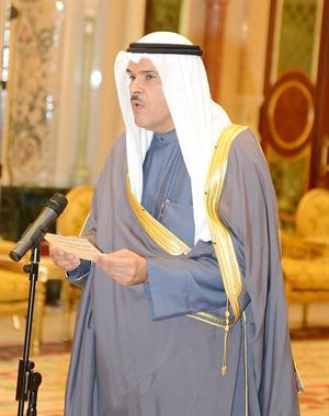 الشيخ سلمان الحمود خلال اداء اليمين الدستورية