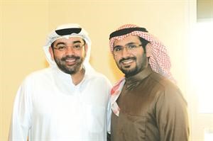 الزميل يوسف خالد المرزوق مع الشيخ دعيج فهد السلمان

