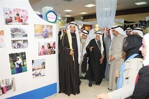 دعبدالله المعتوق يتفقد المعرض﻿