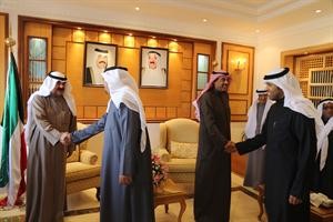 الشيخ صباح الخالد وخالد الجارالله في استقبال المهنئين﻿