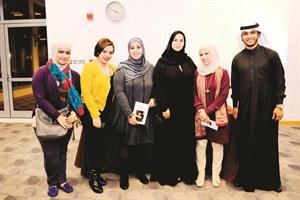 مفرح متوسطة بعض حضور الامسية﻿