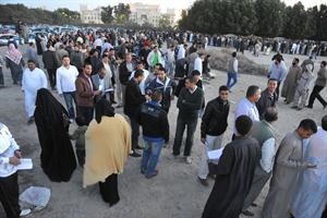 اعداد كبيرة في طريقها الى التصويت﻿