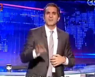 بالفيديو.. قصيدة لباسم يوسف عن الاستفتاء بـ"نعم" في عهدي مبارك ومرسي