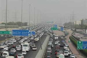 منع سير الشاحنات في الفترة الصباحية على طريق الغزالي قلص من الازدحامات المرورية﻿