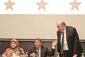 عدد من المسؤولين المنشقين خلال اعلان التجمع الوطني الحر في عمان امس افپ