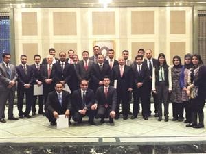 السفير منصور العتيبي خلال حفل تكريم الديبلوماسيين الكويتيين المشاركين في اعمال الدورة 67 للجمعية العامة للامم المتحدة