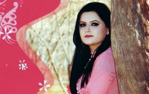 انتحار المغنية العراقية الشابة نازك نيروي غرقاً