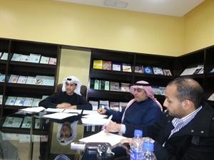 دمرزوق العازمي ودانور حياتي خلال المؤتمر الصحافي﻿