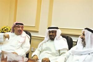 المكرمون
