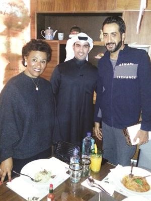 الزميل بشار جاسم مع الشيخة نعيمة الاحمد ومحمد المساعيد﻿