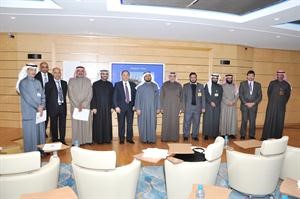 المشاركون من القيادات النفطية في الندوة التعريفية
