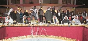 الشيخ سلمان الحمود والشيخة فريحة الاحمد والشيخ دعيج الخليفة والنائبة صفاء الهاشم وعبدالعزيز المسلم في الامسية