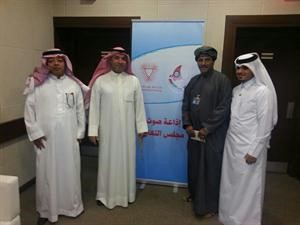 مدير الاذاعة بدر الطراروة الكويت مع عمر بن علي عمان وخالد جاد السعودية وجبر بن صالح