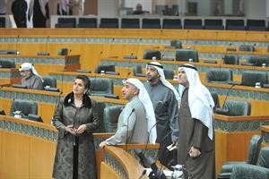 الشيخ سلمان الحمود والشيخ محمد العبدالله ودعبدالحميد دشتي وصفاء الهاشم﻿