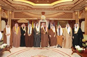  وسمو ولي العهد الشيخ نواف الاحمد مستقبلا رؤساء الاتحادات الاربعة﻿