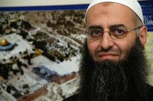 الشيخ احمد الاسير