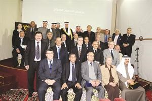 الشيخ سلمان الحمود وماضي الخميس والسفير اللبناني بسام النعماني والسفير العراقي محمد حسين بحر العلوم وعدد من المكرمين﻿