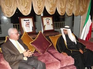 وخلال لقائه مع رئيس الوفد الفلسطيني ديحيى يخلف﻿
