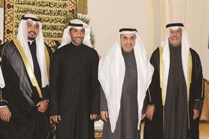 عبدالله الطريجي وسالم اليحيوح يباركان
