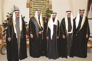 الشيخ علي الجابر والشيخ فيصل علي الجابر يباركان