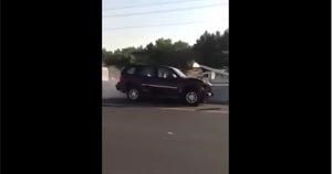 بالفيديو.. حادث مروري غريب على الدائري الخامس
