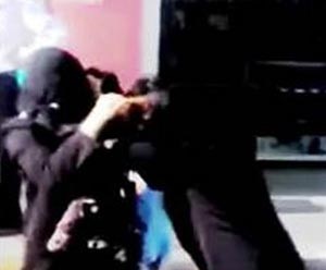 عراك بين نسوة في مهرجان تسوق في السعودية ينتهي بدخولهن المستشفى