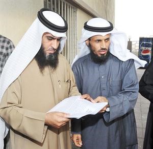 علي الرشيدي وتنسيق حول ورقة مطالب الموظفين﻿