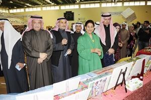 جولة في المعرض المصاحب للاحتفال هاني عبدالله
