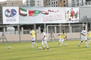 لاعبو منتخبنا الوطني يتدربون بالزي الجديد