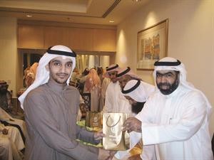 هدايا من الجمعية للمشاركين في الرحلة﻿