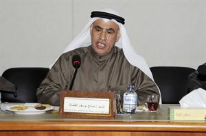 صالح الفضالة اثناء اجتماع اللجنة