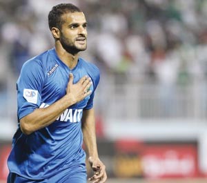 فرحة نجم الازرق بدر المطوع بالفوز على اليمن الازرقكوم