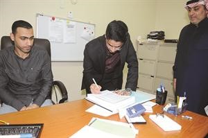 دمرزوق العازمي يغلق باب الترشح للانتخابات
