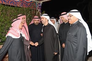 الرئيس علي الراشد لحظة وصوله ديوان الجاسر