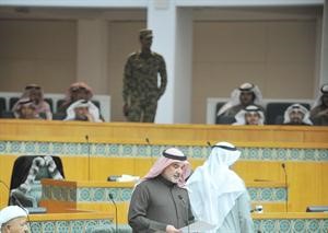صالح عاشور متحدثا
