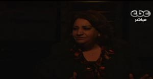 بالفيديو.. انقطاع مفاجئ للكهرباء عن برنامج " هنا العاصمة" ولميس الحديدي، تتساءل عن سبب استمرار الكهرباء فقط بمحطة " مصر 25 "