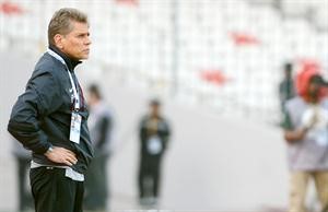 مدرب قطر البرازيلي باولو اوتوري يشيد بلاعبيه الازرقكوم