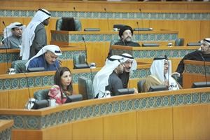 سمو رئيس الوزراء الشيخ جابر المبارك وهاني حسين والشيخ محمد العبدالله ودرولا دشتي