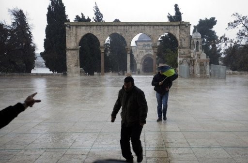 فيضانات تودي بحياة فلسطينيتين وعاصفة ثلجية تضرب إسرائيل والأراضي الفلسطينية