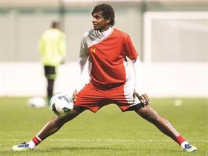 الجماهير العمانية تعول على احمد مبارك كانو الازرقكوم
