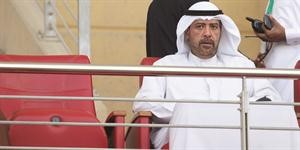 الشيخ احمد الفهد يتابع احدى المباريات الازرق كوم