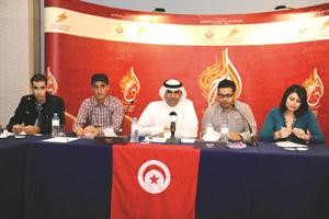 الزميل مفرح الشمري وفريق المسرحية التونسية انفلات اثناء المؤتمر الصحافي﻿
