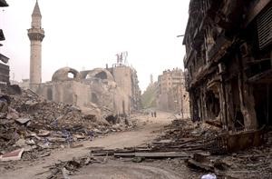 جانب من الدمار الذي لحق بحي خان الحرير الشهير بمدينة حلب رويترز