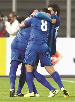 فرحة نجوم المنتخب الوطني بالفوز على السعودية وتاهلهم الى نصف النهائي﻿