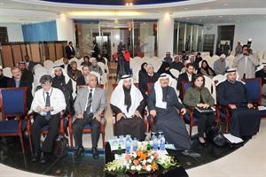 دعلي العمير ودنادر العوضي مع الحضور في اللقاء	 متين غوزال﻿